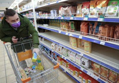 Виталий Кличко обратился к Кабинету министров с требованием обеспечить контроль за ценами на ряд продуктов питания . Фото: УНИАН
