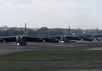 США перекинули в Британію шість стратегічних бомбардувальників. Фото: US Air Force Photo