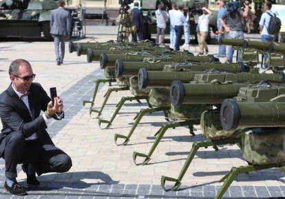 До конца года в Украине разработают еще 20 образцов военной техники. Фото: УНИАН