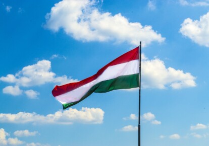 Венгрия ослабила карантин на границе