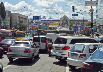 Автомобильное движение в Киеве