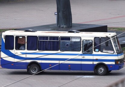 Один из заложников, которых удерживал Максим Кривош, рассказал, как происходил захват автобуса / УНИАН