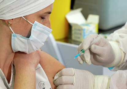 Крім вакцинації проти COVID-19, триває і вакцинація від грипу