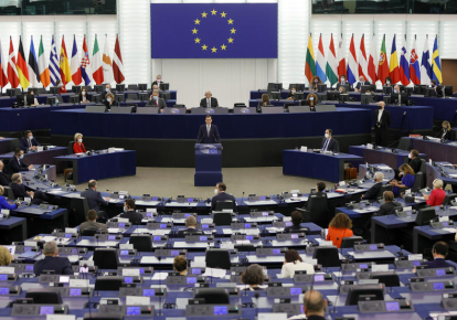 Прем'єр-міністр Польщі Матеуш Моравецький виступає перед Європарламентом