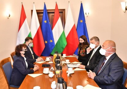 Дипломаты Польши и Венгрии во время встречи во Вроцлаве (Польша), октябрь 2020