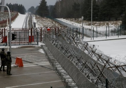 Тиск нелегальних мігрантів на кордон Польщі;