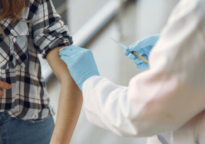Італійські фахівці посилаються на дані щодо випадків тромбозу після вакцинації