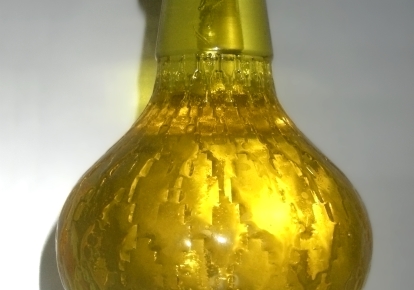 Бутылка масла, иллюстративное фото
