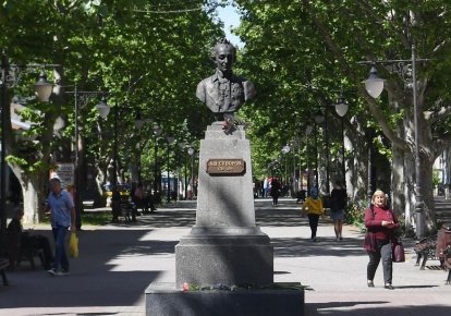 Памятник Суворову в Херсоне