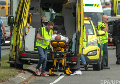 У новозеландському місті Крайстчерчі в двох мечетях і міській лікарні відбулася стрілянина