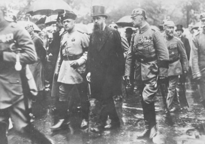 Посол України у Німеччині Федір Штейнгель на похороні генерал-фельдмаршала Германа фон Айхгорна, серпень 1918 року, Берлін
