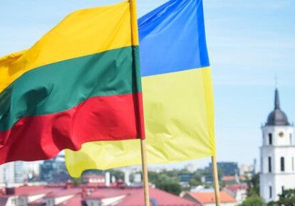 Прапори України та Литви