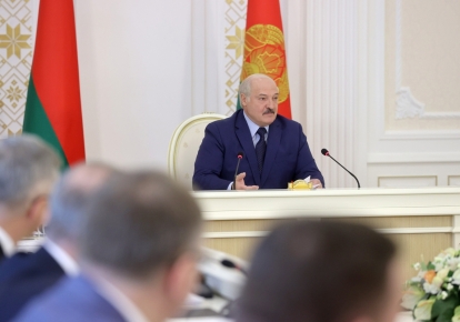 Олександр Лукашенко боїться вводити свої війська до України