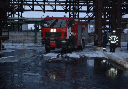 Ликвидация масштабного пожара в цехе "Днепровского коксохимического завода". Фото: УНИАН