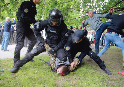 Зіткнення в Одесі 9 травня. Фото: УНІАН