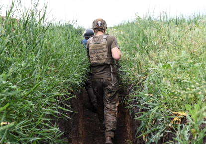 "Серая" зона будет проходить по всей линии фронта в Донецкой и Луганской областях. Фото: УНИАН