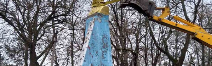 Пушкін всьо: У місті на Одещині позбавилися пам’ятника символу русифікації (ФОТО)