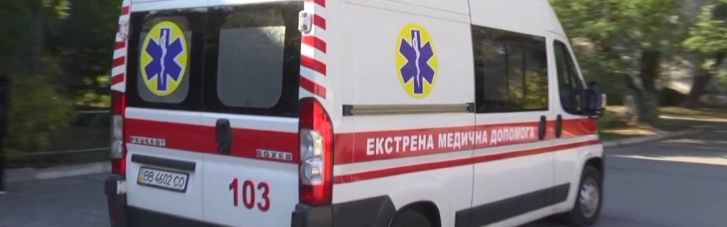 Россияне ударили по детской площадке в Харькове: двое подростков получили ранения