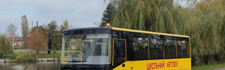 Возив росіян на шкільному автобусі, потім вони його вкрали: на Харківщині затримали колаборанта