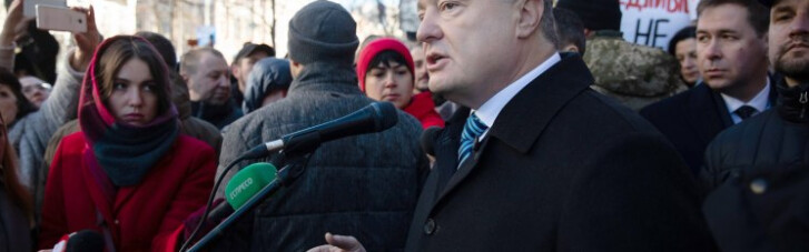 Порошенко - Зеленському: Не ставайте Януковичем, у нього погане минуле