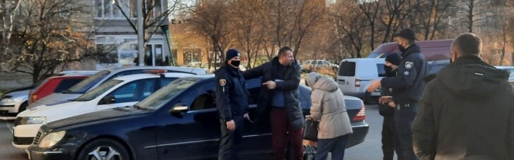 В Луцке мужчина подрался с полицией из-за отсутствия маски (ФОТО)