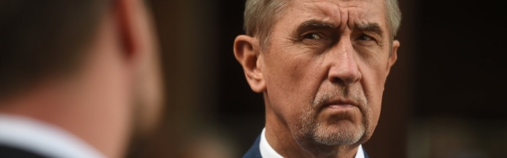 Вибухи в Чехії: прем'єр звинуватив Земана в "негативному" поведінці