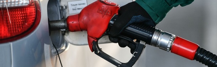 Українські АЗС знизили ціни на бензин і дизпаливо