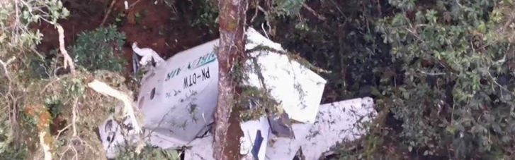 В Індонезії розбився вантажний літак: троє членів екіпажу пропали безвісти