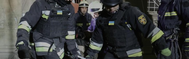 Ще один загиблий: у Дніпрі завершили аварійно-рятувальні роботи на місці поівтряного удару РФ