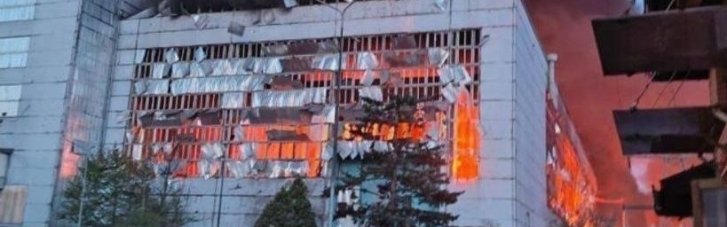 Жителям Украинки на Киевщине советуют закрыть окна после ночной атаки, горит Трипольская ТЭС (ВИДЕО)