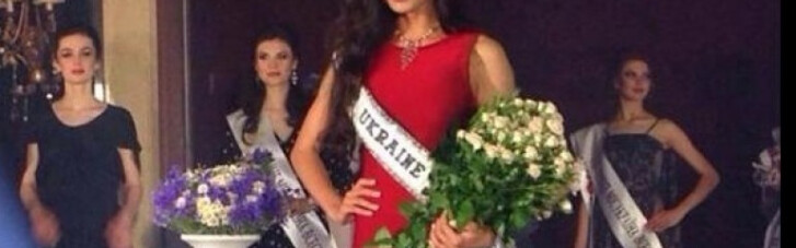 Отказаться от короны: Анна Андрес проигнорировала титул "Мисс Вселенная"