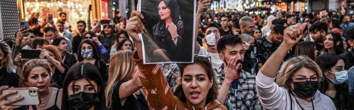 Протесты в Иране. Свергнет ли аятолл хиджабная революция?