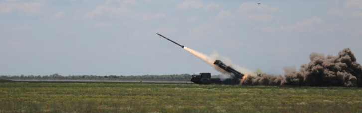 Ракетна багатоходівка. Як Азербайджан допомагає Україні вдосконалити "Вільху"