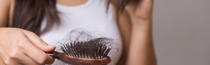 Без косметичних засобів: названо продукт, який зменшує втрату волосся