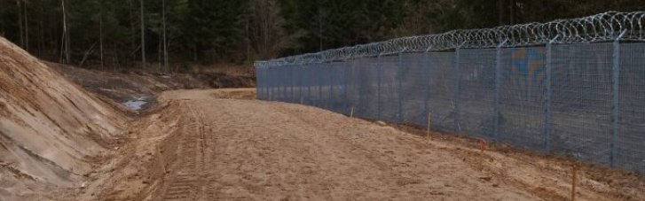 В Латвии начинают строить второй участок забора на границе с Беларусью