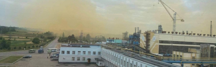 Люди потенциально в опасности: спасатели назвали количество химзаводов в Киеве