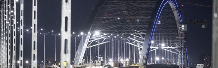 У Києві на будівництві Подільсько-Воскресенського мосту розкрали 24 млн грн бюджетних коштів