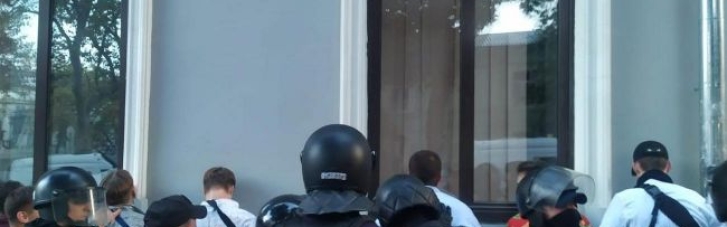 ЛГБТ-марш в Одессе: полиция открыла уголовное производство из-за столкновений