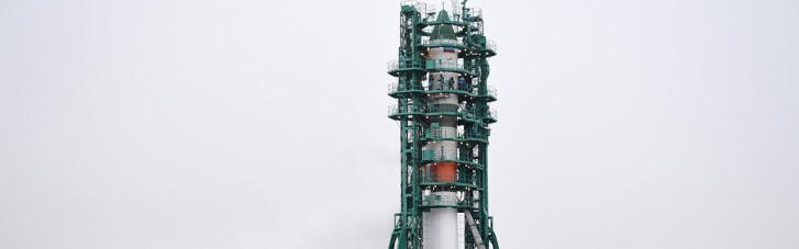 Россия отправила в космос "армированную накладку с клеевым соединением", чтобы залатать дыру в МКС