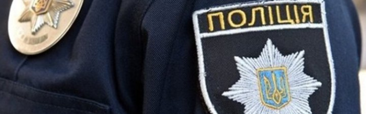 В Киеве мужчина напал с ножом на сотрудников ТЦК