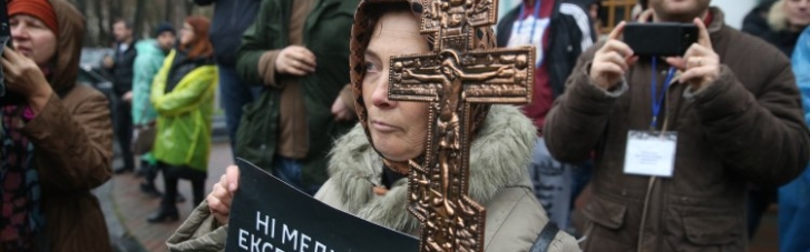 Вакцинировался бы Иисус? Пропаганда русской церкви подогревает антивакцинаторские настроения. Но не в России