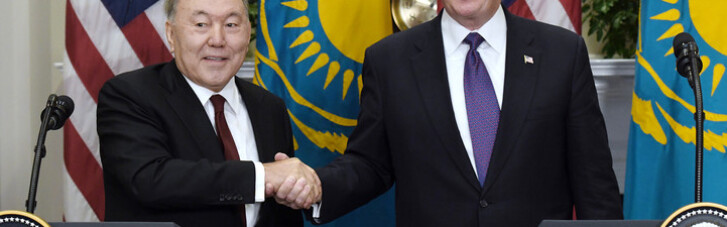 "Газпром" дістав. Навіщо Назарбаєв літав в Вашингтон