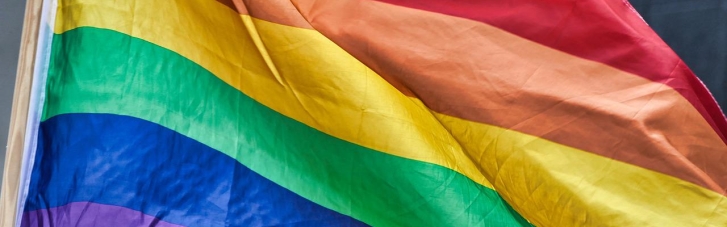 Байден подписал акт, защищающий однополые браки в США