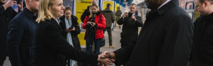 Глава Пентагона приехал в Киев: какова цель визита