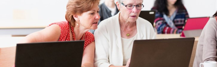 "Бабушка, how are you?" Гончаренко центр запустил бесплатные онлайн-курсы английского для пожилых людей