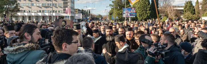 Гибридное православие. Как Сербская церковь раскачивает Черногорию