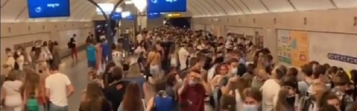 В киевском метро произошла давка из-за Atlas Weekend (ВИДЕО)