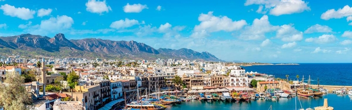 Кіпр запроваджує нові обмеження: Туристам доведеться сдавати по три COVID-тести