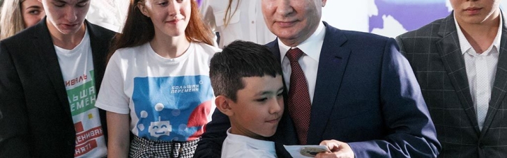 Личные пионеры Путина. Как кремлёвский старец решил поцеловать в пузик всю юную Россию