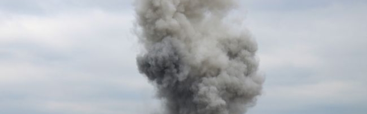 В Крыму аэродром "Бельбек" подвергся ракетной атаке, вспыхнул пожар